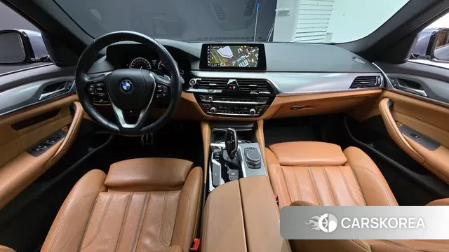 BMW 5 Series (G30) id 3319826 из Кореи 17