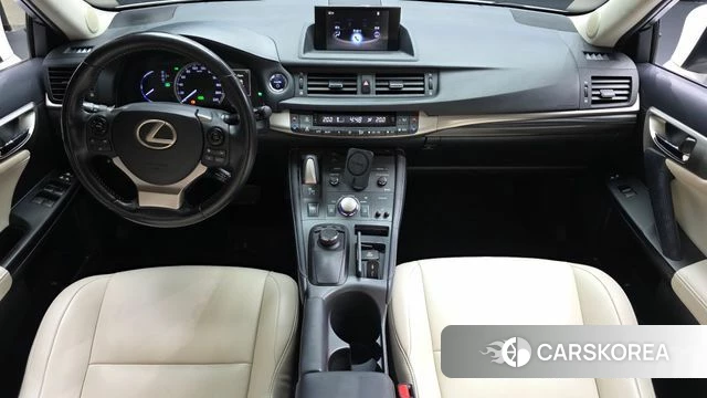 Lexus CT200h id 4435560 из Кореи 27