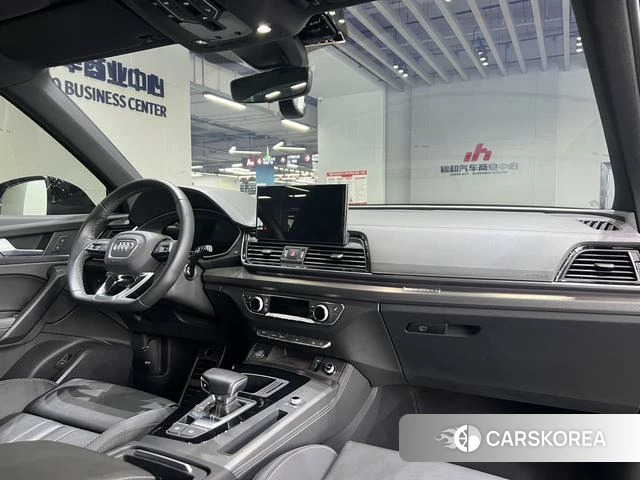 Audi Q5L id 4205808 из Китая 12