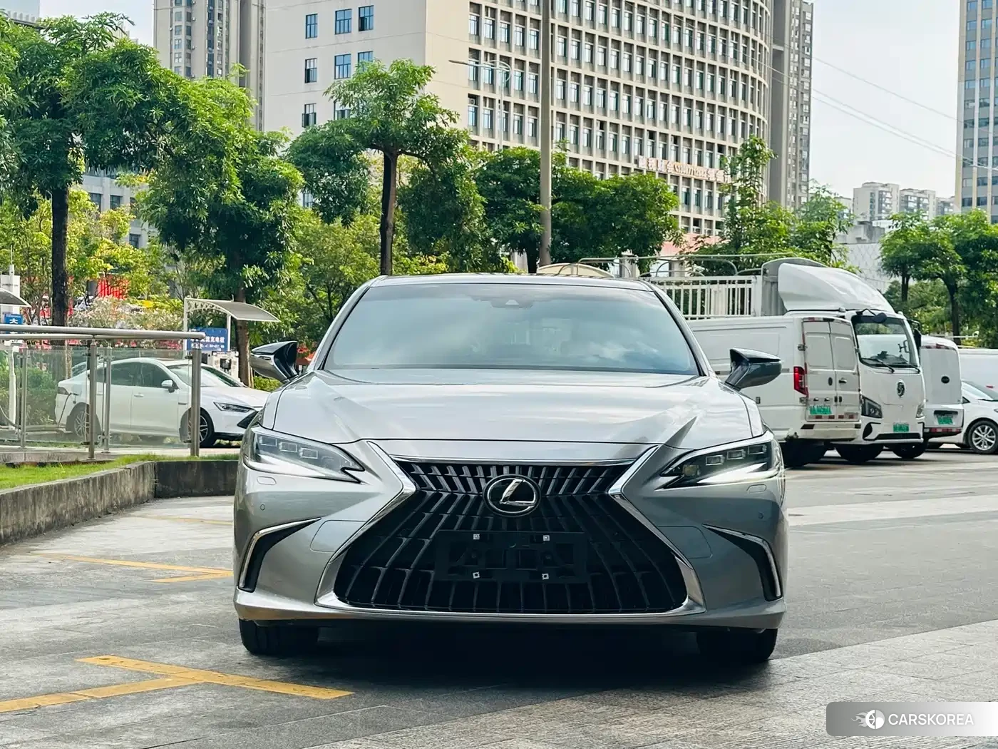 Lexus ES id 4686058 из Китая 21
