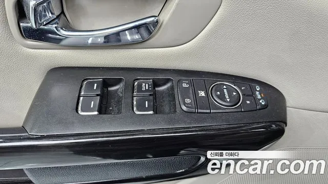 Kia The New Carnival id 2672853 из Кореи 17