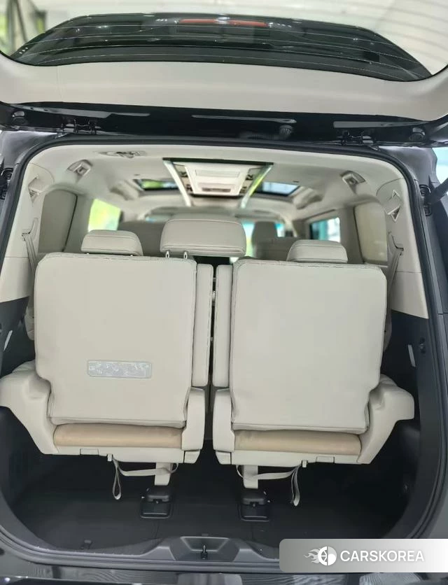 Lexus LM id 4239358 из Китая 9