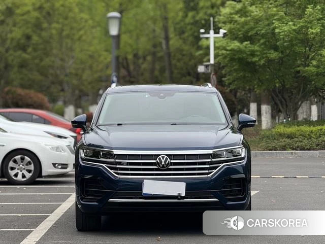 Volkswagen Touareg id 3908042 из Китая 11