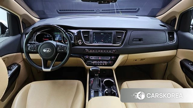Kia The New Carnival id 4459270 из Кореи 17