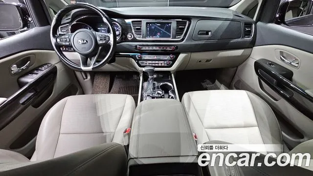 Kia The New Carnival id 2688514 из Кореи 17