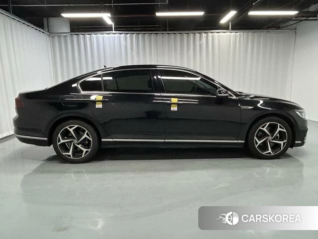 Volkswagen Magotan id 4240895 из Китая 17