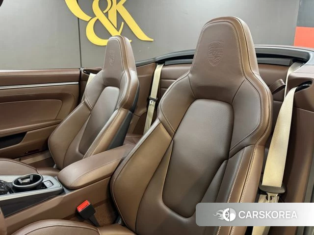 Porsche 911(992) id 4584697 из Кореи 17