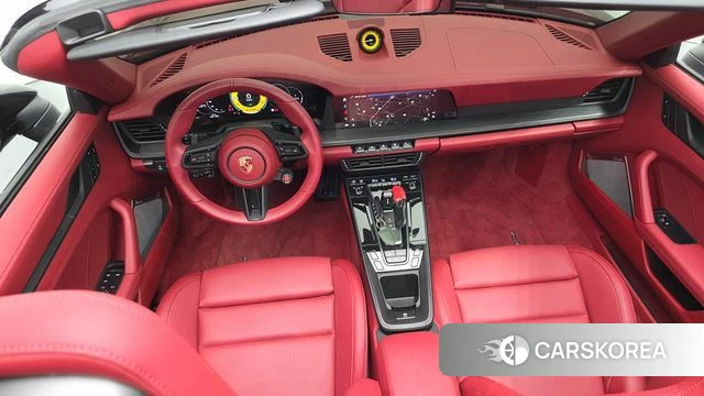 Porsche 911(992) id 4462356 из Кореи 17