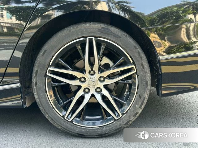 Honda Accord id 4260028 из Китая 14