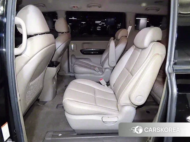 Kia The New Carnival id 3021062 из Кореи 17