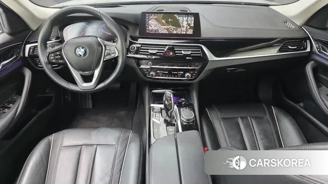 BMW 5 Series (G30) id 3687295 из Кореи 17