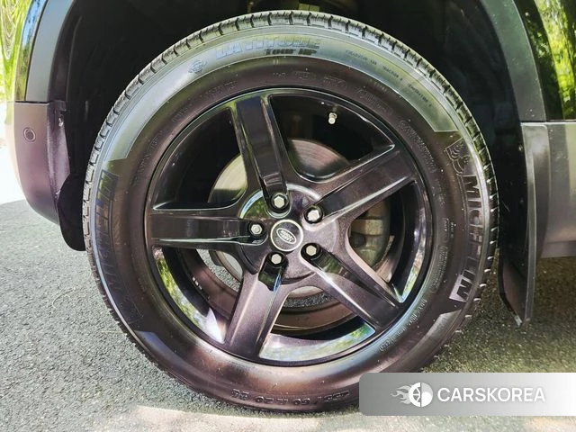 Land Rover Defender (L663) id 4284123 из Кореи 17