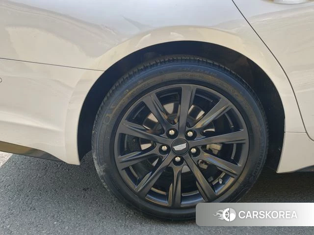 Cadillac CT5 id 4241458 из Китая 22