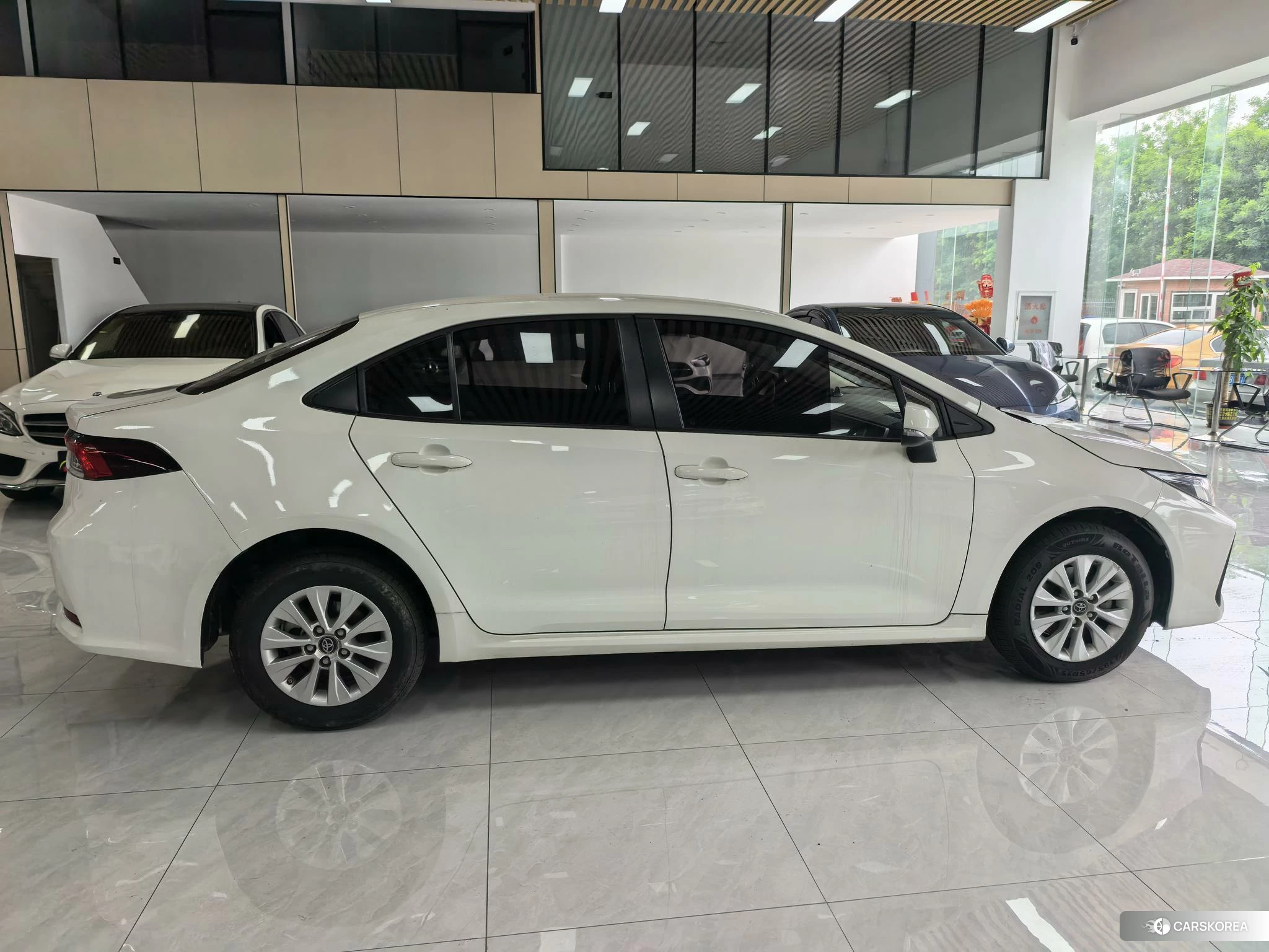 Toyota Corolla id 4405751 из Китая 9