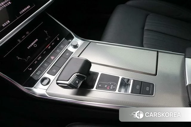 Audi A6L id 4258368 из Китая 13