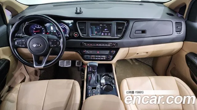 Kia The New Carnival id 2808200 из Кореи 17