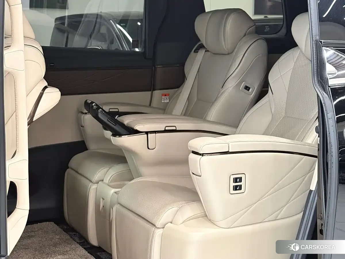 Toyota Vellfire id 4547459 из Китая 9