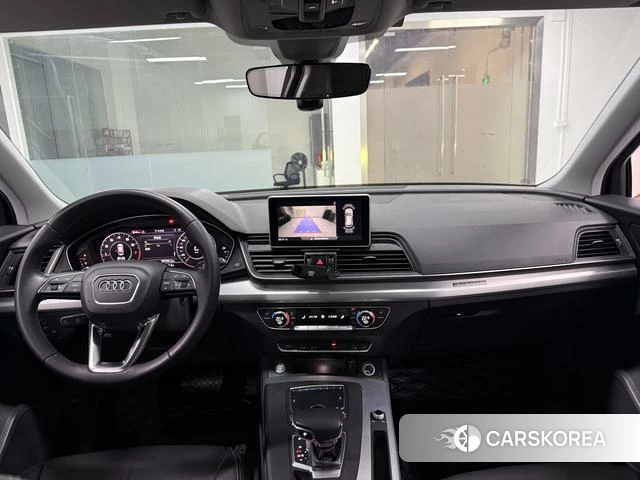 Audi Q5L id 4307708 из Китая 17