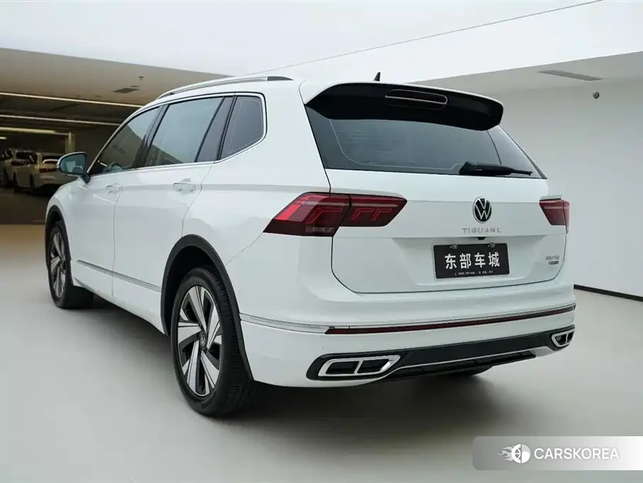 Volkswagen Tiguan L id 4679678 из Китая 17