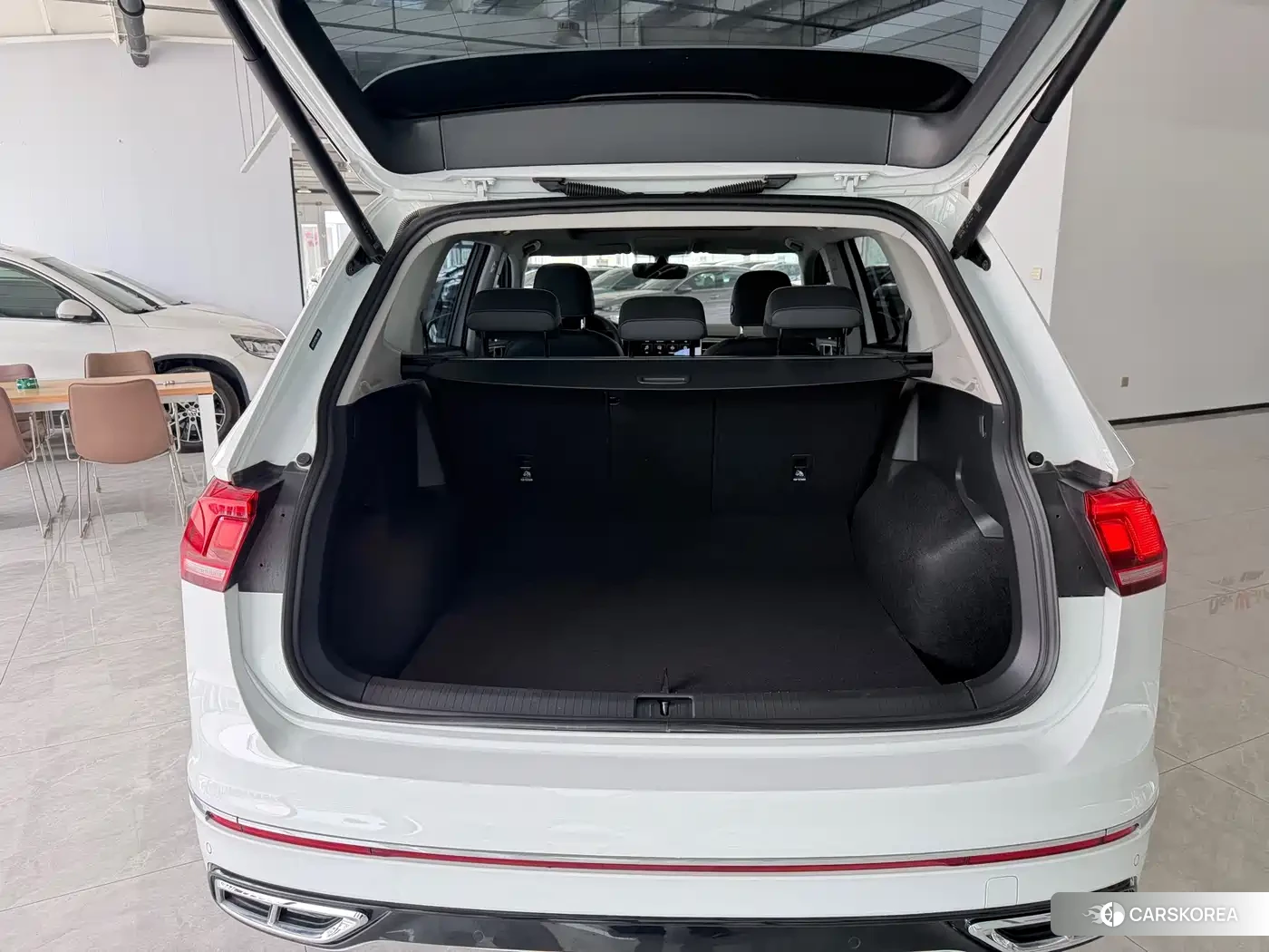 Volkswagen Tiguan L id 4545885 из Китая 9