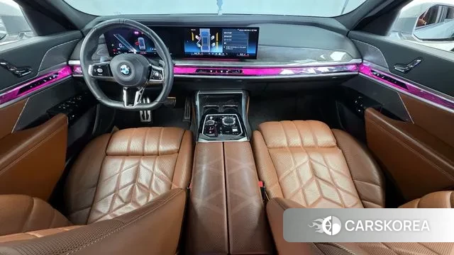 BMW 7 Series (G70) id 3644804 из Кореи 17