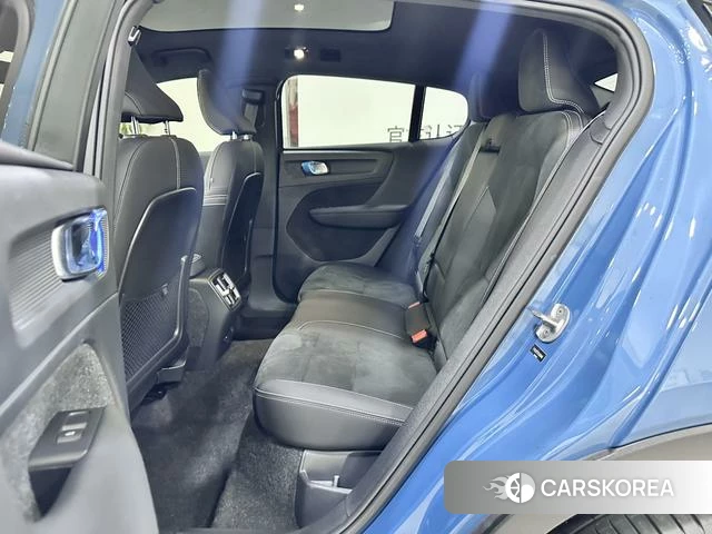 Volvo C40 EV id 3939429 из Китая 15