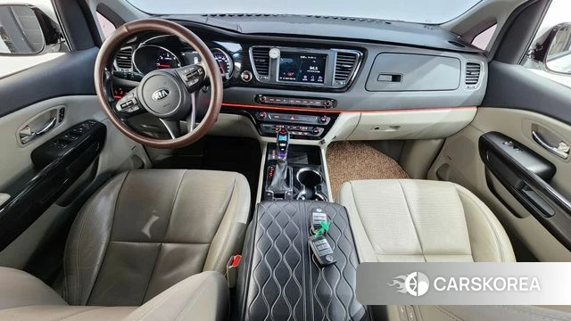 Kia The New Carnival id 3853666 из Кореи 17