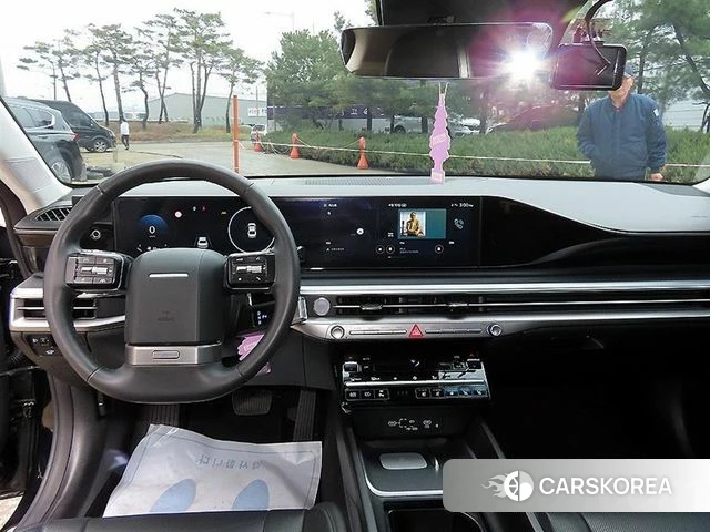 Hyundai Grandeur (GN7) id 3914353 из Кореи 17