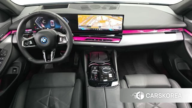 BMW 5 Series (G60) id 4584287 из Кореи 17