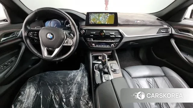 BMW 5 Series (G30) id 3470032 из Кореи 17