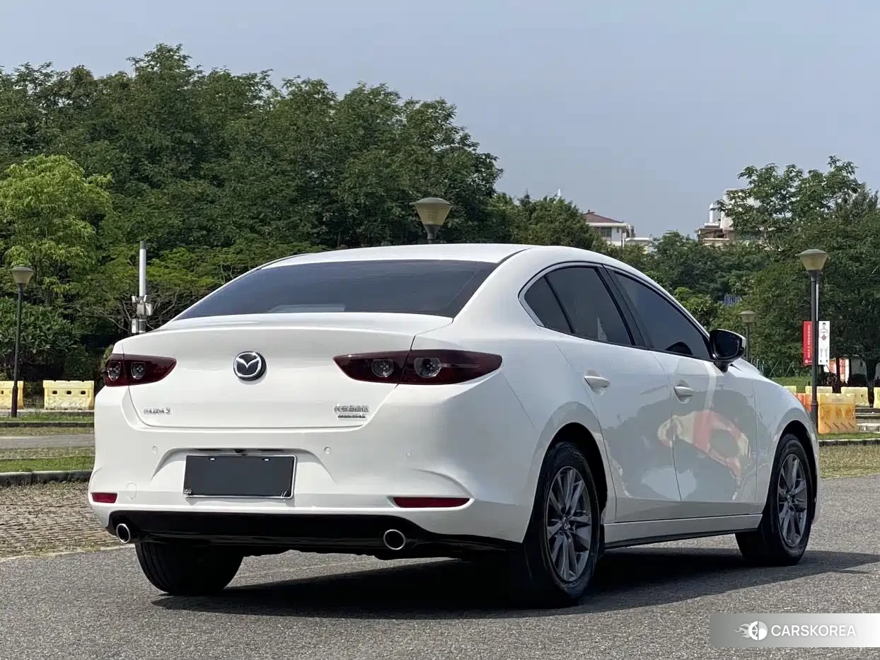 Mazda 3 id 4655148 из Китая 10