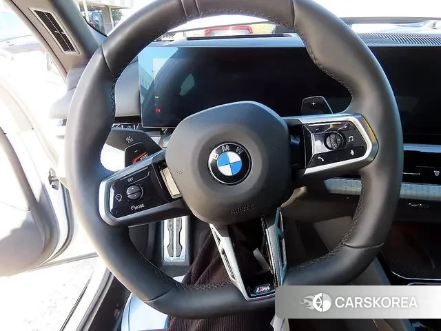 BMW 5 Series (G60) id 3476988 из Кореи 17