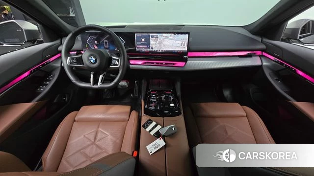 BMW 5 Series (G60) id 3952552 из Кореи 17