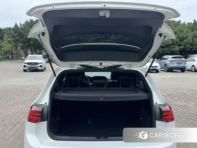 Volkswagen Golf id 4348698 из Китая 30