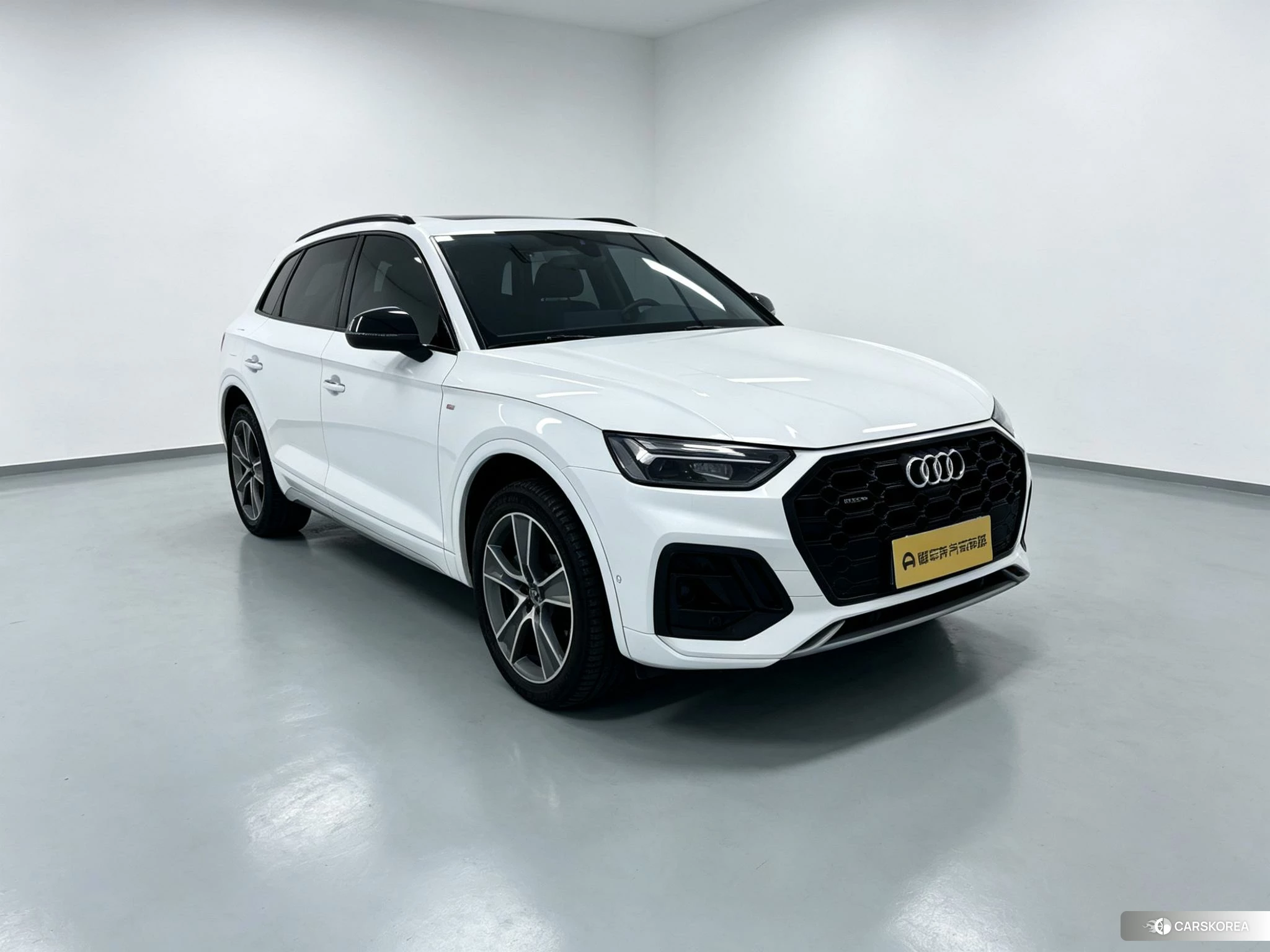 Audi Q5L id 4479311 из Китая 17