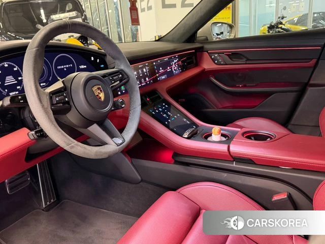 Porsche Taycan id 4469452 из Кореи 17