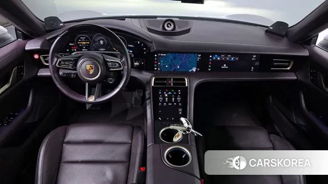 Porsche Taycan id 3577593 из Кореи 17