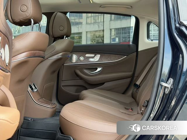 Mercedes-Benz E-class id 4277936 из Китая 11
