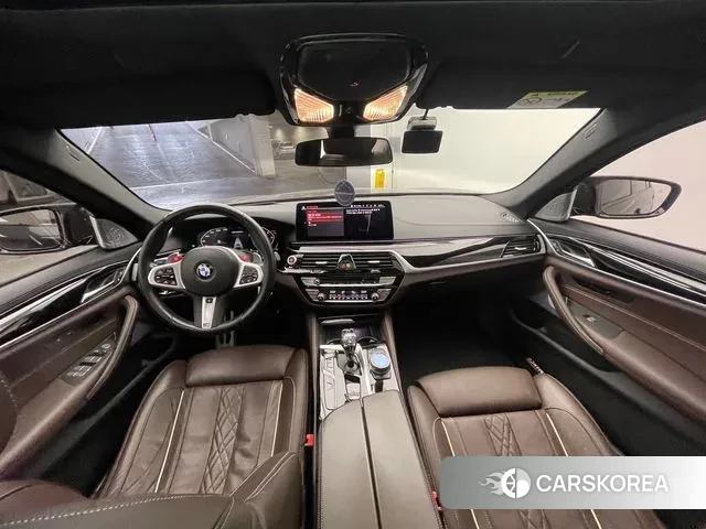 BMW 5 Series (G30) id 3539473 из Кореи 17