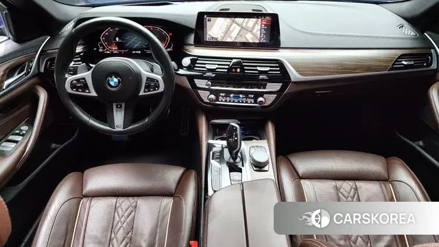 BMW 5 Series (G30) id 3291770 из Кореи 17