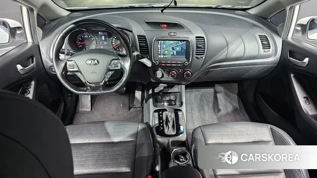 Kia The New K3 id 3397093 из Кореи 17