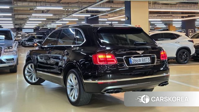 Bentley Bentayga id 4759618 из Кореи 16