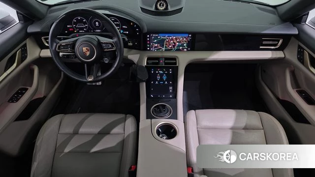 Porsche Taycan id 4590857 из Кореи 17