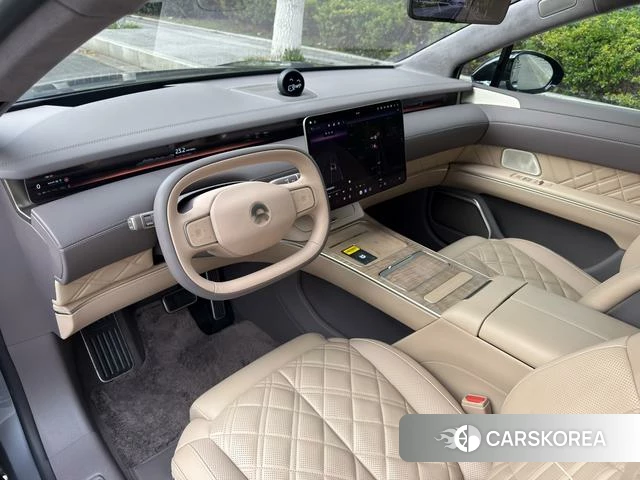 Weilai ET9 id 3908055 из Китая 17