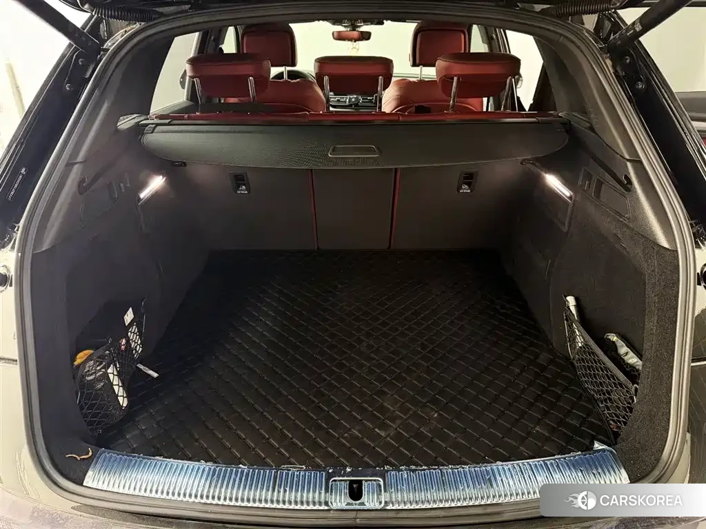 Audi Q5L id 4514304 из Китая 12