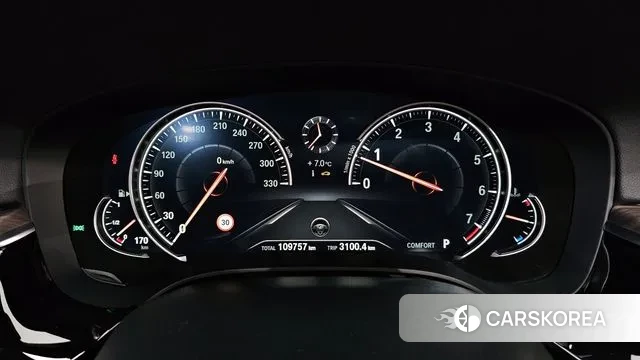 BMW 5 Series (G30) id 3703950 из Кореи 17