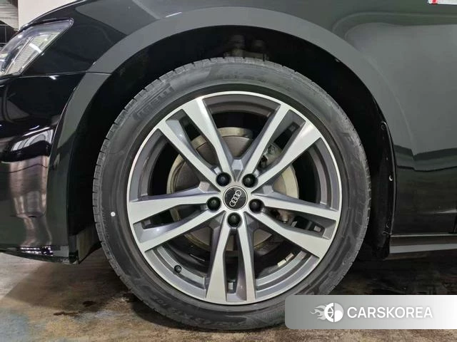 Audi A6L id 4263504 из Китая 14
