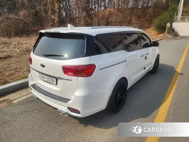 Kia The New Carnival id 3773125 из Кореи 17