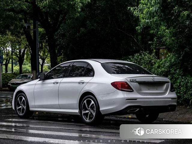 Mercedes-Benz E-class id 4240802 из Китая 7