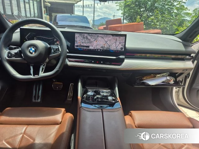 BMW 5 Series (G60) id 4630361 из Кореи 14